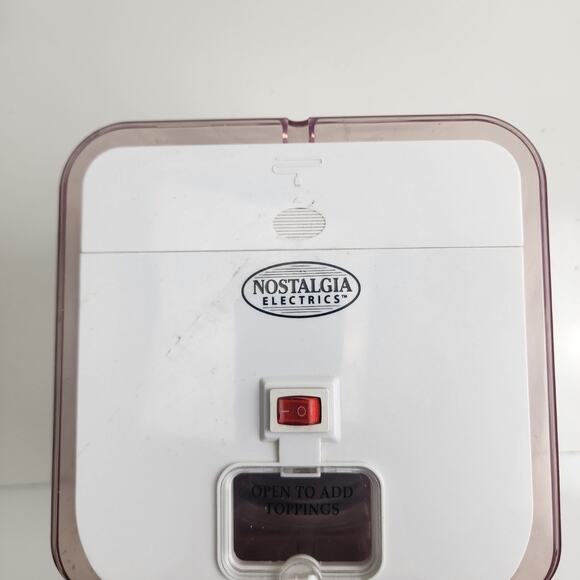 Nostalgia Products Model RIM150 Electric Ice Cream Frozen Yogurt Maker 1.5qts - Picture 12 of 13